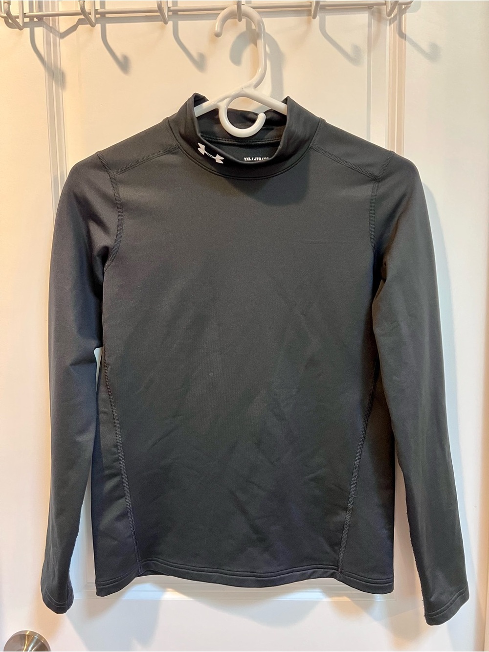 Under Armour Youth Black ColdGear Mock Neck Performance Top XL